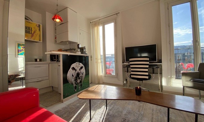 Quartier de la Roquette Apartamento | Bright apartment ideally located in the 11th district, 3 minutes from the metro.