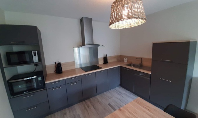 Figeac Apartamento | Bright apartment near the center