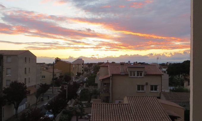 Le Grau-dʼAgde Apartamento | Luminoso apartamento con balcón, cerca de las playas y tiendas