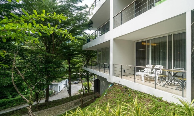Moo 5 Apartamento | Bright apartment with forest views at Zen Space