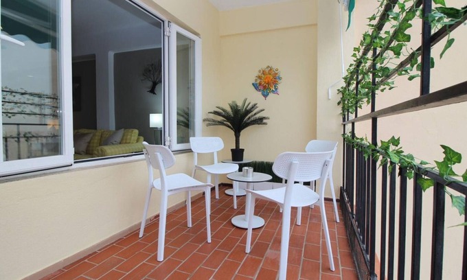 El Ejido Apartamento | Apartamento luminoso con terraza en el centro de Málaga