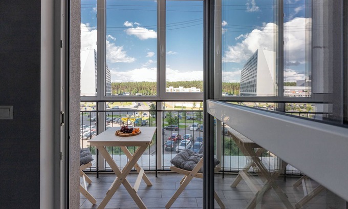 Pervomaysky District Apartamento | Bright Apartments near Dana Mall