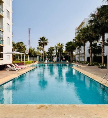 Bouznika Apartamento | Bright Apt with Balcony, WiFi, Parking and Pool Resort