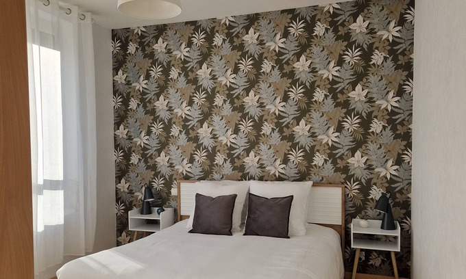 Epinal Apartamento | Bright Balneo apartment near train station 2 bedrooms