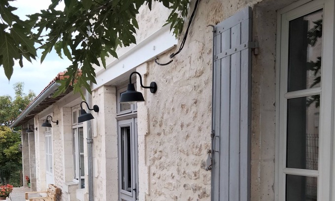 Chalais Casa | Bright Charentaise house