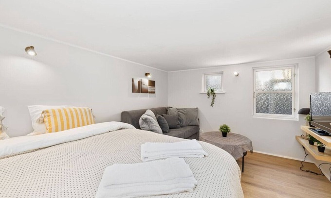 Downtown Apartamento | Bright, Chic Getaway in the Heart of the City
