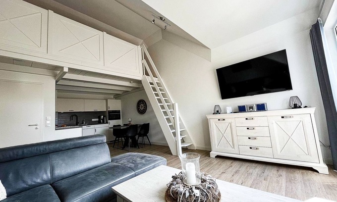Zingst Apartamento | Bright, comfortably furnished apartment directly on the dike and beach!