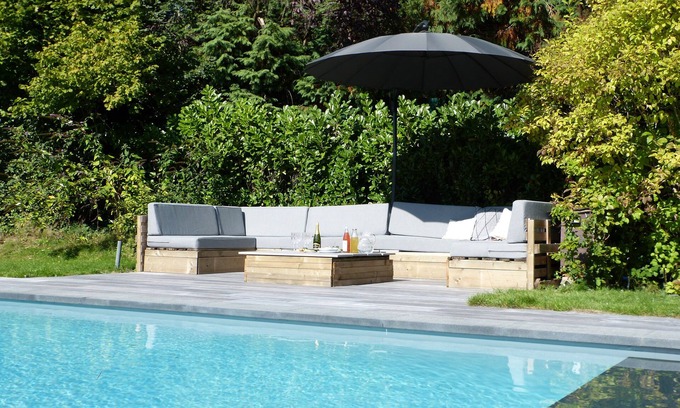 Bonlez Casa | Bright and comfortable country villa with swimming pool, tennis, cinema