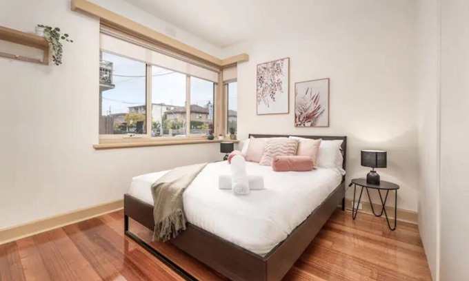 St. Kilda East Apartamento | Bright & Comfy 2 Bedroom St Kilda East Apartment