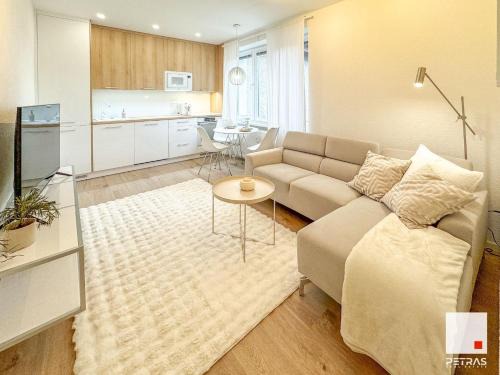 Prievidza Apartamento | Bright & Cozy Apartment