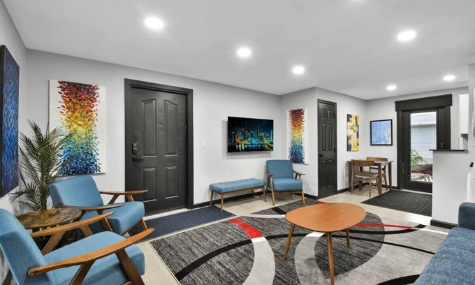 Wilton Manors Villa | Bright Designer Villa near Fort Lauderdale / Beach