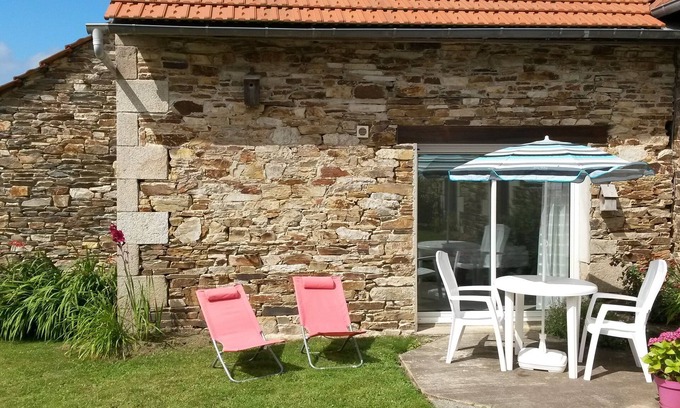 Lannion Apartamento | Casa rural con terraza y tranquilo jardín.