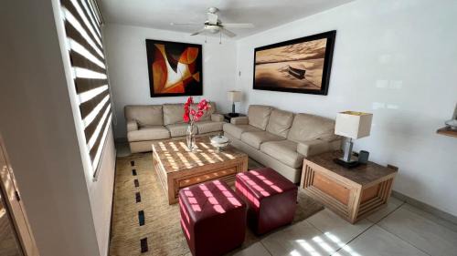 Lomas de Mazatlan Apartamento | Bright House at Golden Zone