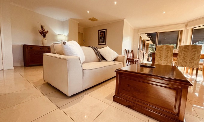 Gungahlin Casa | Bright House@gungahlin Town Center