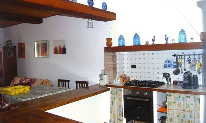 Uscio Apartamento | Casa luminosa, rodeada de vegetación cerca de Portofino y Camogli