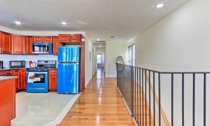 Irvington Casa | Bright Irvington Home ~ 2 Mi to Prudential Center!