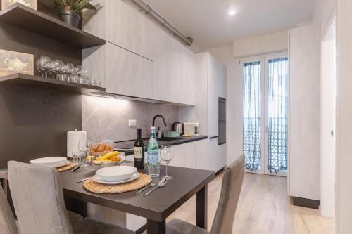 Santa Maria Novella Apartamento | Bright & Modern 4 bedrooms Apartment in Center