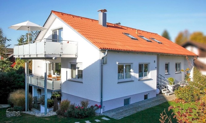 Taferrot Apartamento | Bright modern vacation apartment - apartment with balcony - surrounded by beautiful nature