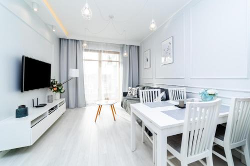 Jelitkowo Apartamento | Bright - Neptun Park by OneApartments