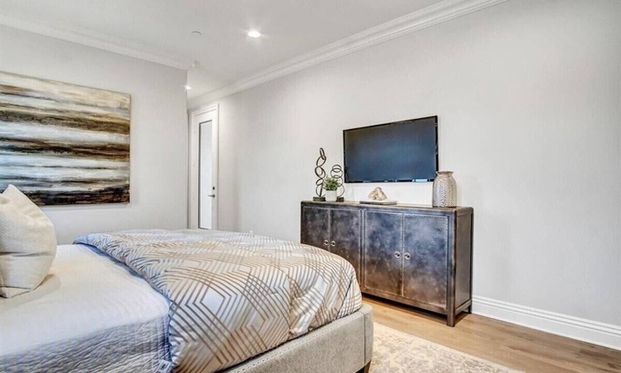 Rosemead Casa | This house is a 4 bedroom(s), 3.5 bathrooms, located in Rosemead, CA.
