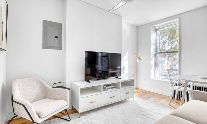 Little Italy Apartamento | Bright Nolita 1BR w/ W/D, nr SoHo, by Blueground