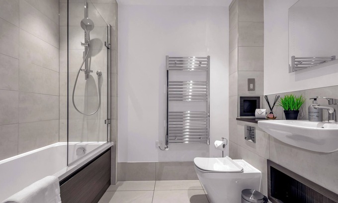 Stratford Apartamento | Bright, Pet-Friendly Hackney Wick Flat with Canal Views & Top Amenities