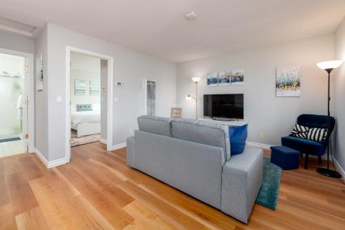 Shoreline West Casa | Bright Quiet Comfy 1BR Cottage in Mountain View