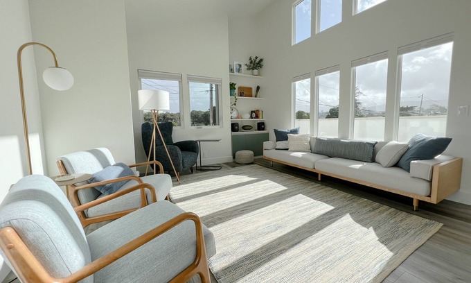 Baywood Park Casa | Bright, quiet home for long term rentals near nature trails and the beach