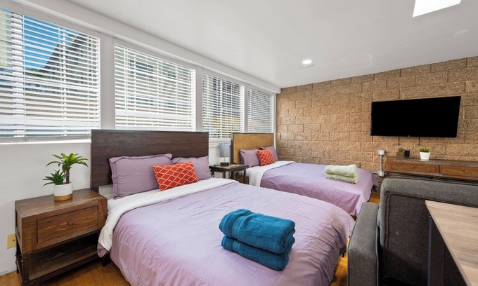 Cortez Hill Apartamento | Bright Remodeled 2 queen beds Studio Close Little Italy