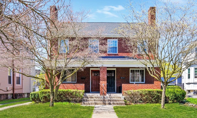 Sewickley Casa | Bright Sewickley Village House, 2BR + Office/Futon, Walk to Shops