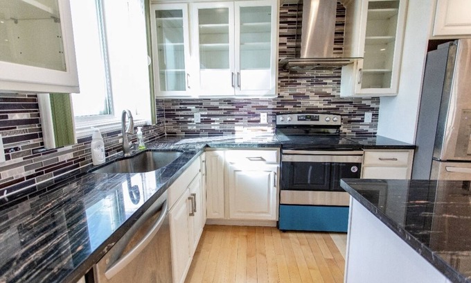 Inner Richmond Casa | Bright Spacious 2bd/2bath Apt in the Heart of SF!