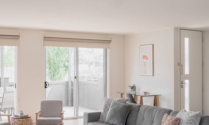 Traralgon Casa | Bright & spacious 3 br townhouse prime CBD location