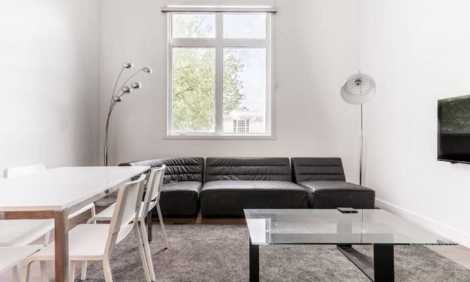 Downtown Montreal Apartamento | Bright Spacious Apt Downtown MTL