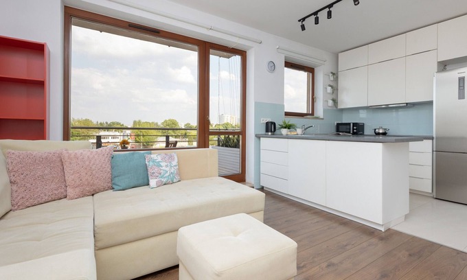 Bielany Apartamento | Bright & Spacious Family Apartment Bielany with Parking Garage in Warsaw