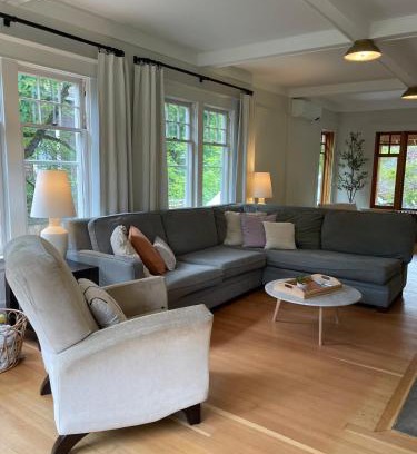 Nelson Casa | Bright, Spacious Home with Lake & Mountain Views, Walk to Beach
