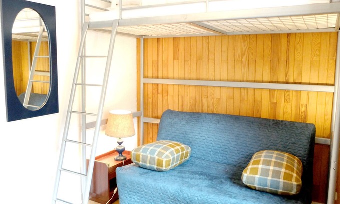 Les Almes Apartamento | Estudio luminoso cerca de las pistas con WIFI