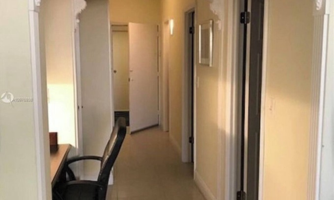 Sunny Isles Beach Condominio | Bright/Stylish 2 BR Condo Stunning View Of Ocean