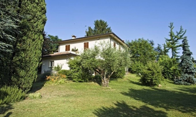 Monte Casa | Villa luminosa en las colinas del lago de Garda
