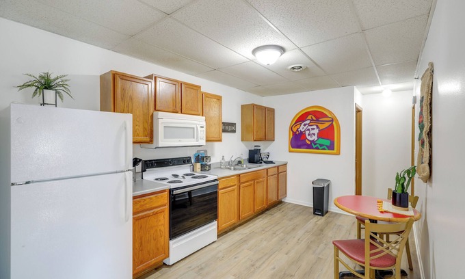 Yankton Apartamento | Bright Yankton Apartment Near Meridian Bridge