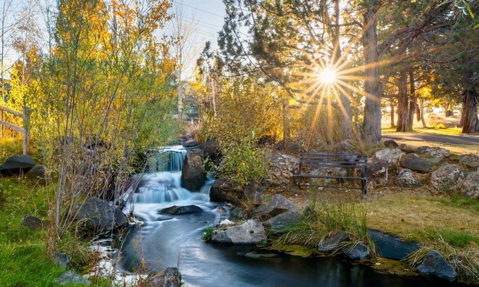 Redmond Casa | Brighter Days - Hot Tub! Fantastic Escape! Resort Amenities!