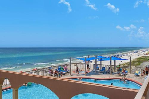 Panama City Beach Casa | Brightly Furnished Beachfront Condo by Brightwild- 7th Floor Gulf View!