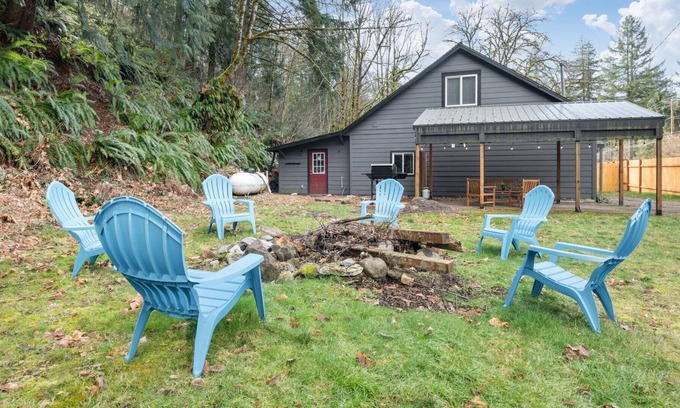 Brightwood Casa | Brightwood Beauty, Pet Friendly, Hot Tub, Indoor Shuffleboard, Fire-Pit, 15 Miles to Government Camp
