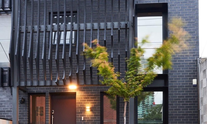 South Melbourne Apartamento | Brilliant Townhouse in Sensational Sth Melb. Law
