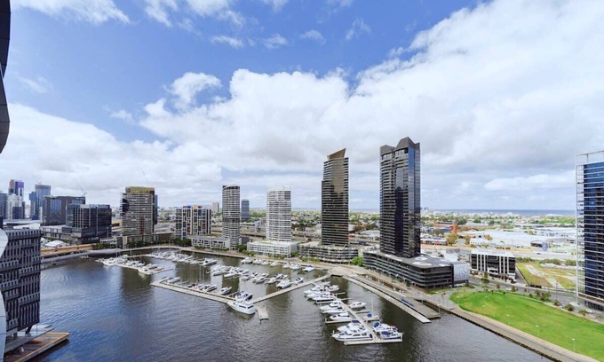 Docklands Apartamento | Brillante Victoria Harbour Waterfront en CBD con piscina y gimnasio y tranvías gratuitos