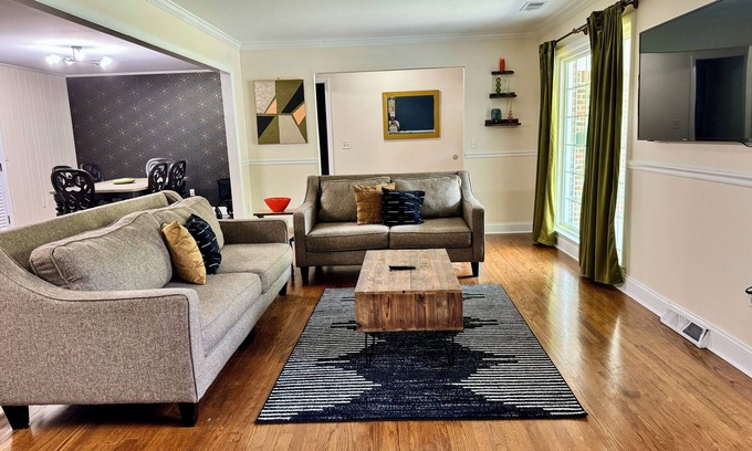 West Ashley Casa | Bring your dog & boat! 🐾🌊 Close to downtown!
