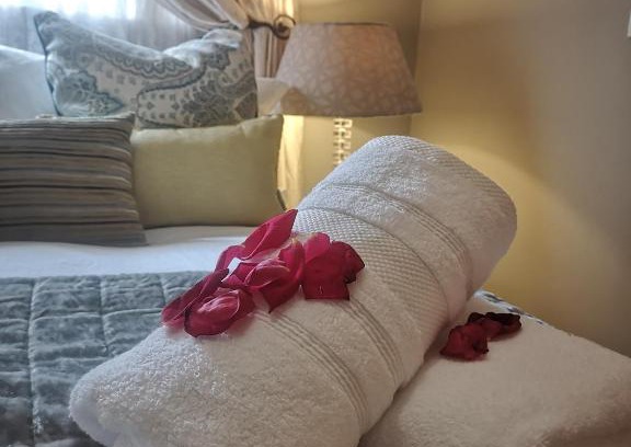 Greater Johannesburg Metropolitan Area Apartamento | Bristow Self Catering Unit with Back Up Power and Free Wi- Fi