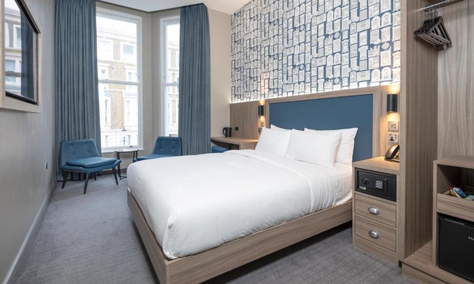 Earl's Court Hotel | Brit Hotels Earls Court