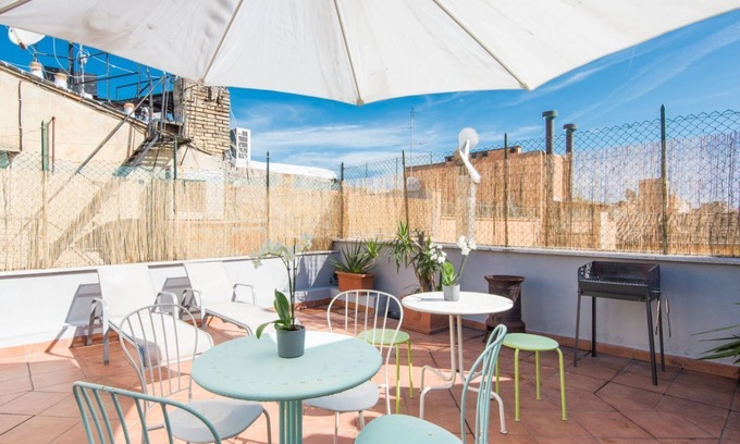 Rione XVIII Castro Pretorio Apartamento | British Embassy Terrace Apartment