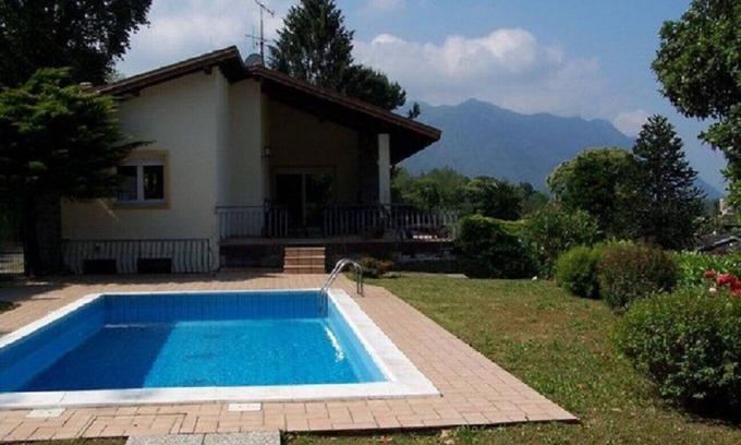 Villaggio Belmonte Villa | Britta villa with pool in Brezzo di Bedero