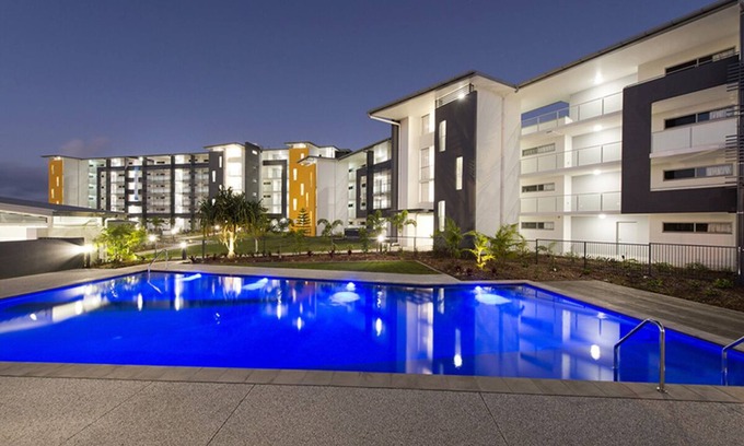 Birtinya Apartamento | Broadwater and Saltwater on the Peninsula.